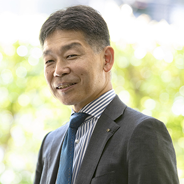 代表取締役社長 白水 靖郎